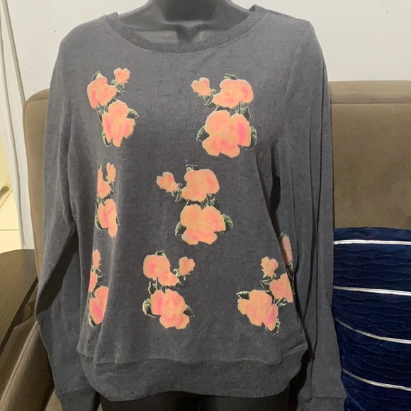 sweater size xs and s in excellent condition - Picture 4 of 8